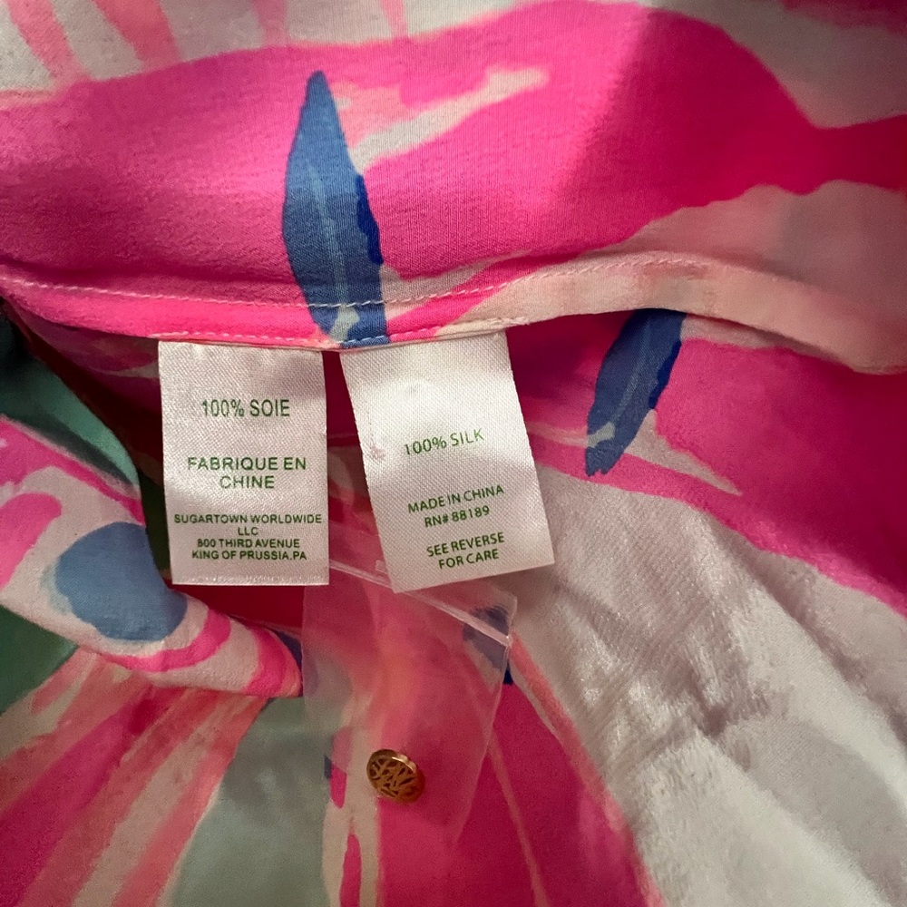 Lilly Pulitzer Elsa Out to Sea 100% silk  Pink and Blue Leaf Print Blouse NWT - Picture 4 of 4